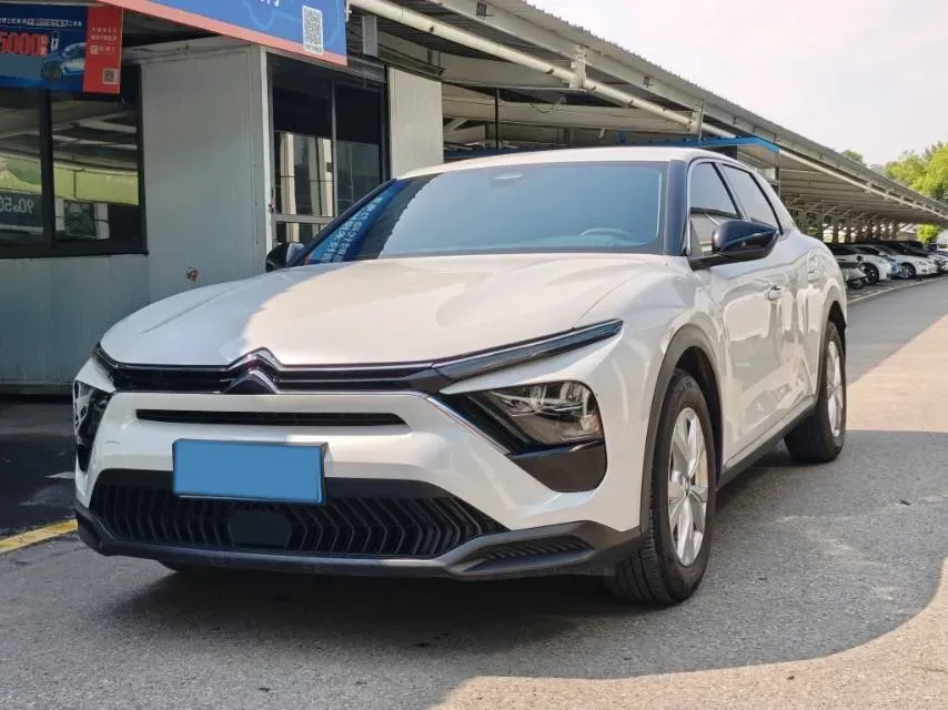 2025 Geely Preface 1.5T 181HP L4 7DCT,autocango,china used car exporter,china ev exporter,chinese used car exporter,chinese used ev exporter
