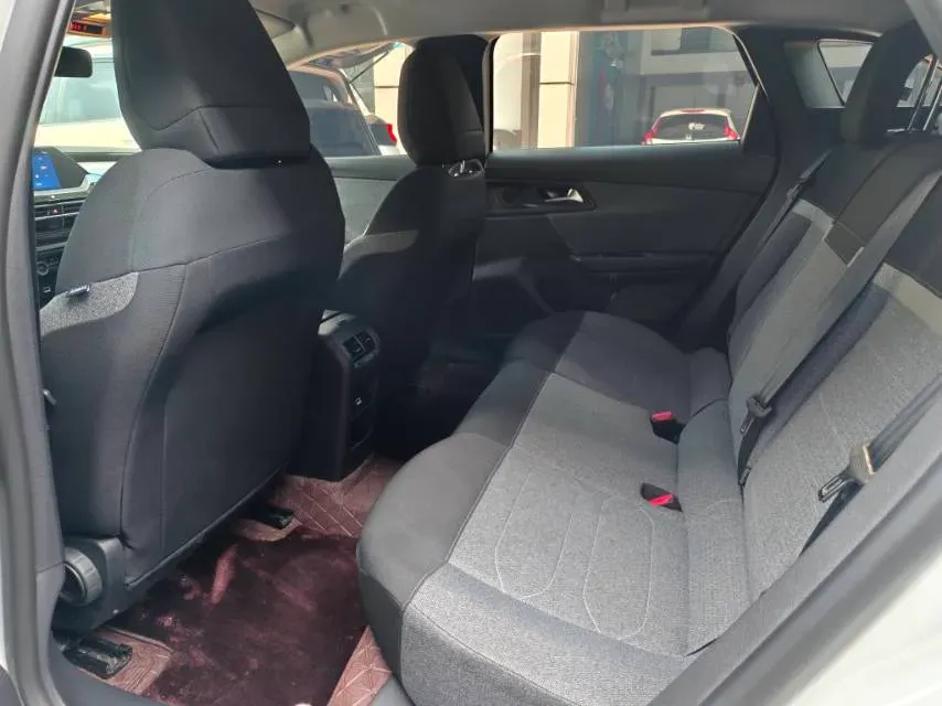 2025 Geely Preface 1.5T 181HP L4 7DCT,autocango,china used car exporter,china ev exporter,chinese used car exporter,chinese used ev exporter