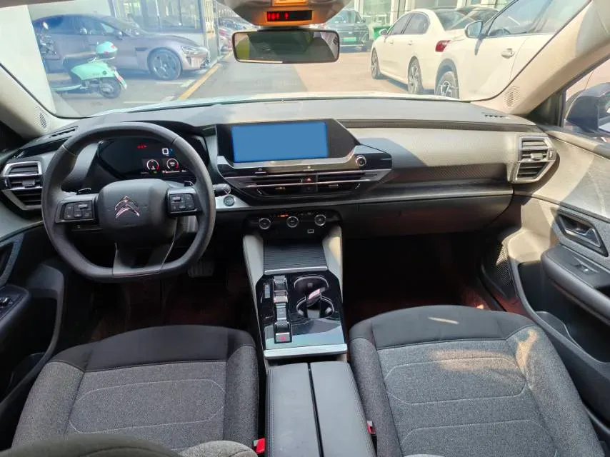 2025 Geely Preface 1.5T 181HP L4 7DCT,autocango,china used car exporter,china ev exporter,chinese used car exporter,chinese used ev exporter