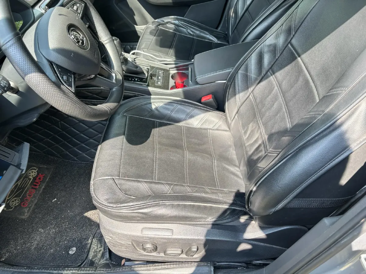 2018 Skoda Superb 1.8T 180HP L4 7DCT,autocango,china used car exporter,china ev exporter,chinese used car exporter,chinese used ev exporter