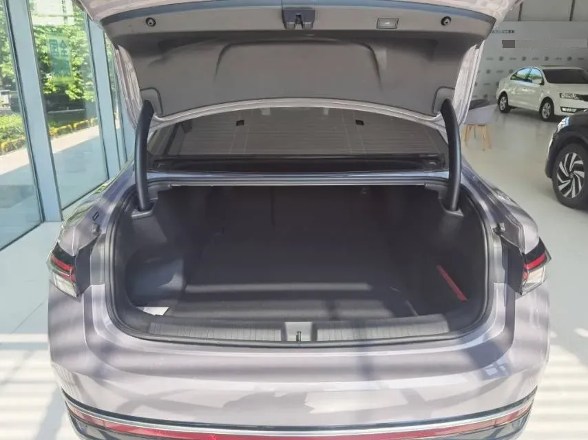 2025 Volkswagen Passat 2.0T 220HP L4 7DCT,autocango,china used car exporter,china ev exporter,chinese used car exporter,chinese used ev exporter