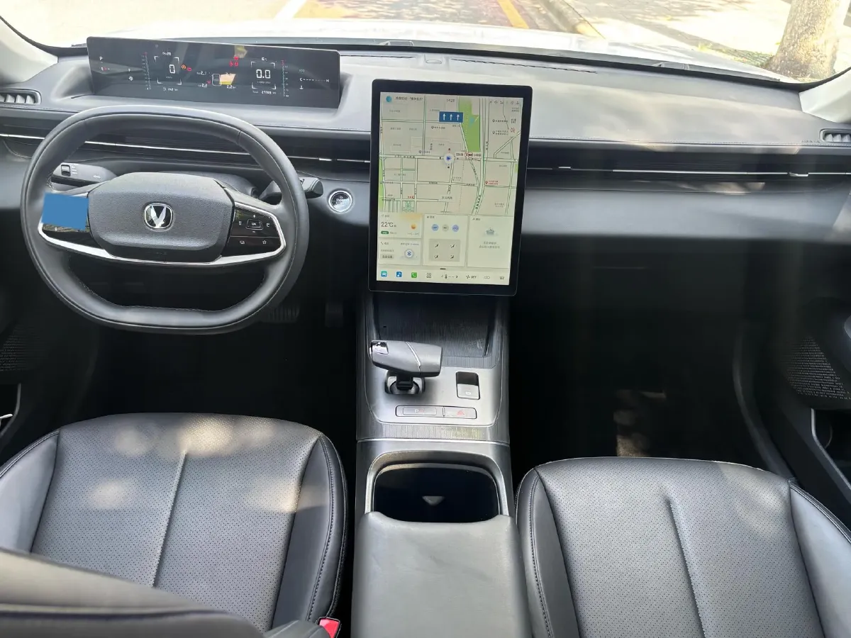 2023 ChangAn Lamore 1.5T 170HP L4 7DCT,autocango,china used car exporter,china ev exporter,chinese used car exporter,chinese used ev exporter