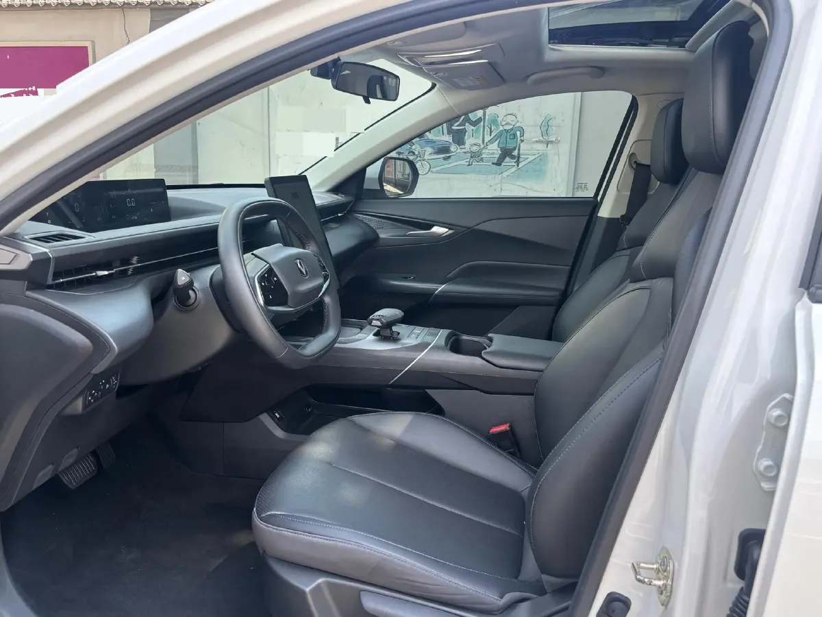 2023 ChangAn Lamore 1.5T 170HP L4 7DCT,autocango,china used car exporter,china ev exporter,chinese used car exporter,chinese used ev exporter