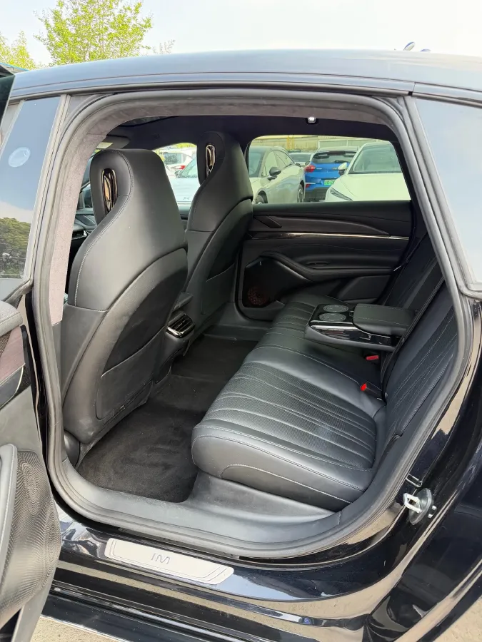 2022 IM L7 BEV 90KWH,autocango,china used car exporter,china ev exporter,chinese used car exporter,chinese used ev exporter