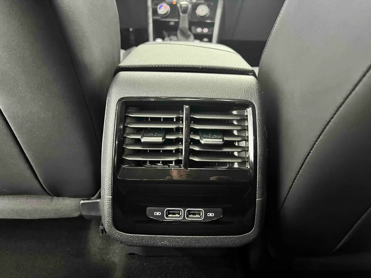 2023 Volkswagen Sagitar 1.4T 150HP L4 7DCT,autocango,china used car exporter,china ev exporter,chinese used car exporter,chinese used ev exporter