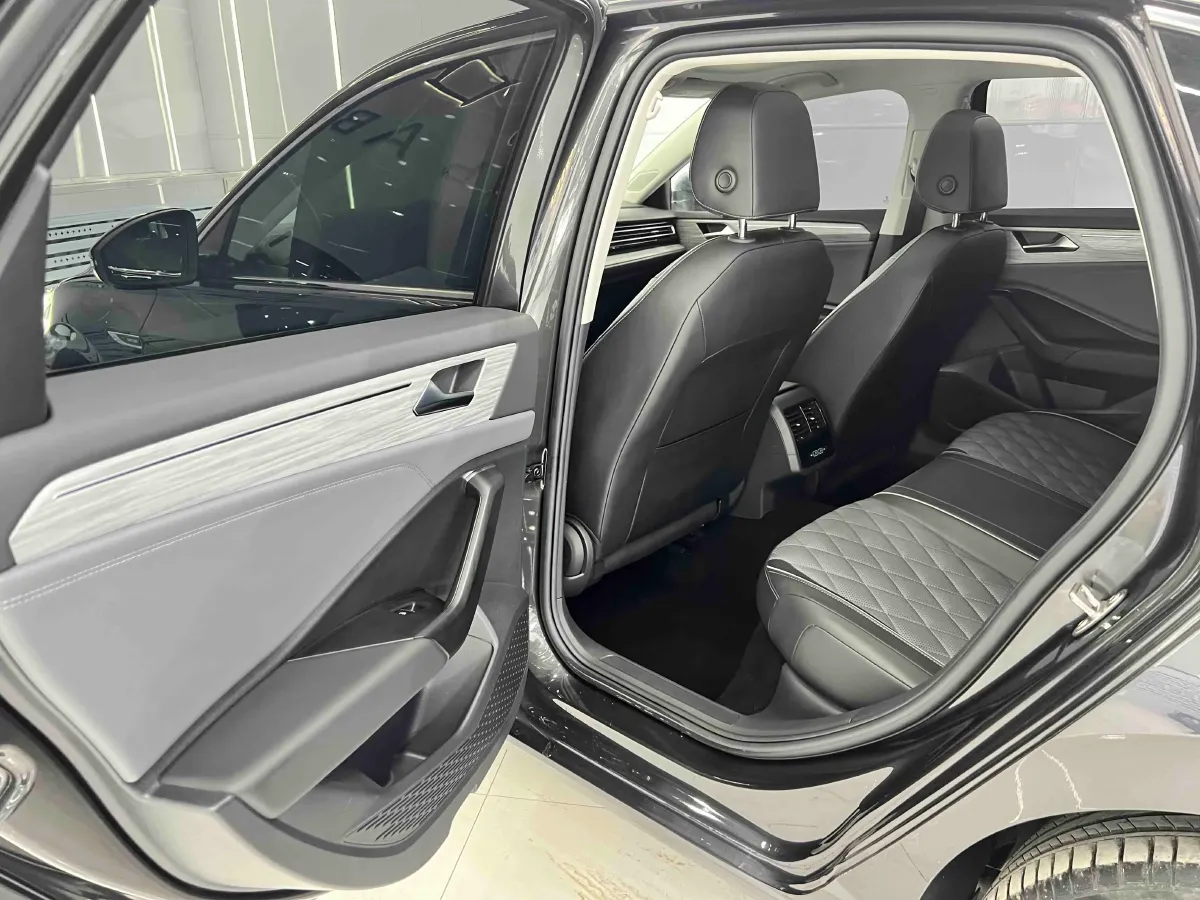 2023 Volkswagen Sagitar 1.4T 150HP L4 7DCT,autocango,china used car exporter,china ev exporter,chinese used car exporter,chinese used ev exporter