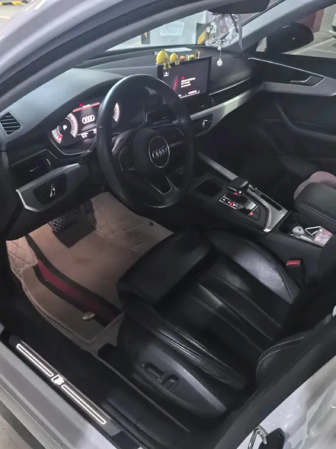 2022 Audi A4L 2.0T 150HP L4 7DCT,autocango,china used car exporter,china ev exporter,chinese used car exporter,chinese used ev exporter