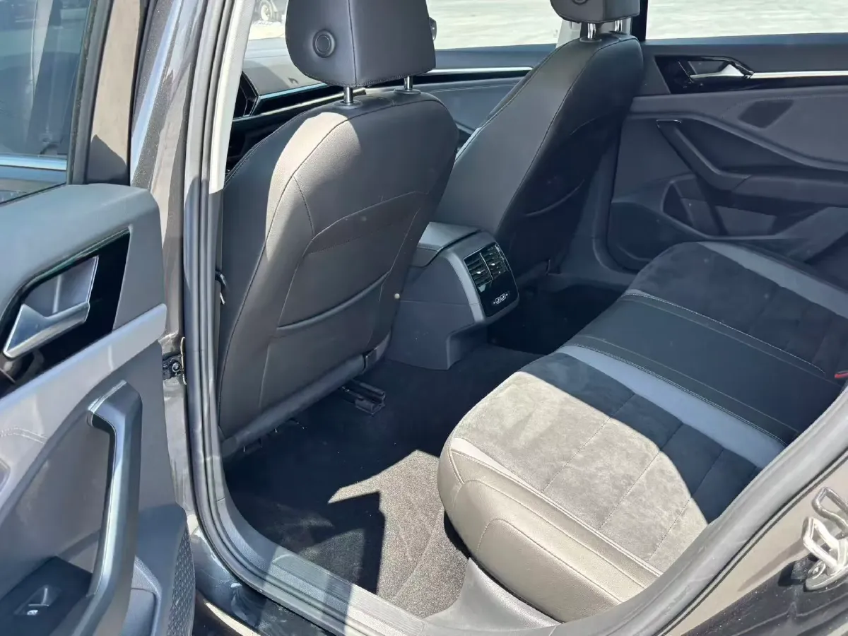 2022 Volkswagen Sagitar 1.4T 150HP L4 7DCT,autocango,china used car exporter,china ev exporter,chinese used car exporter,chinese used ev exporter