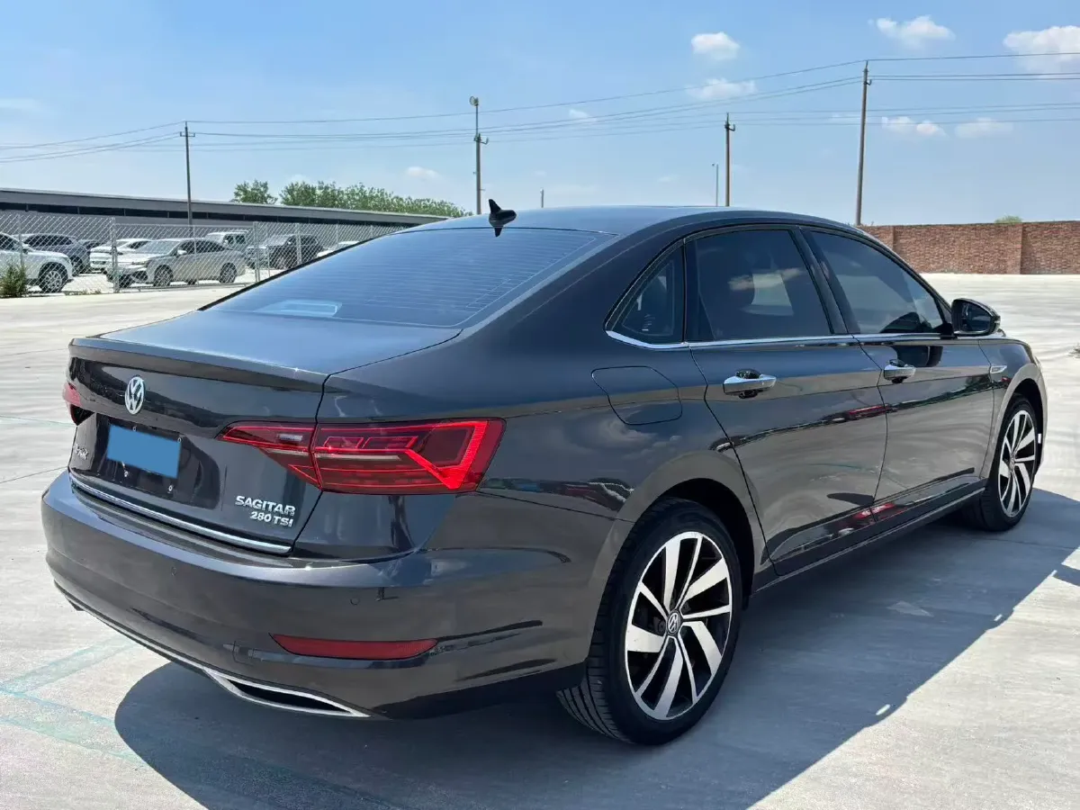 2022 Volkswagen Sagitar 1.4T 150HP L4 7DCT,autocango,china used car exporter,china ev exporter,chinese used car exporter,chinese used ev exporter
