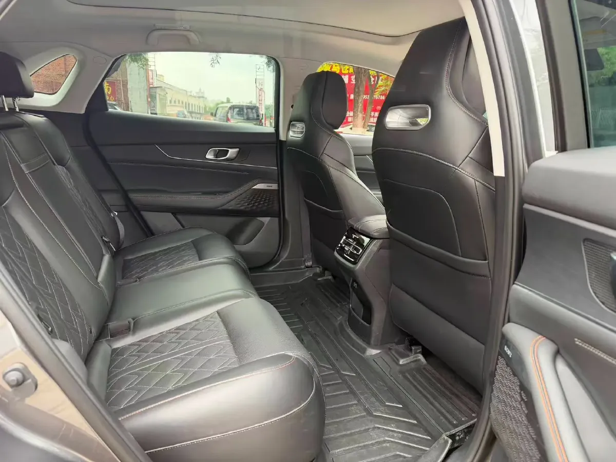 2021 ChangAn UNI-K 2.0T 233HP L4 8AT,autocango,china used car exporter,china ev exporter,chinese used car exporter,chinese used ev exporter