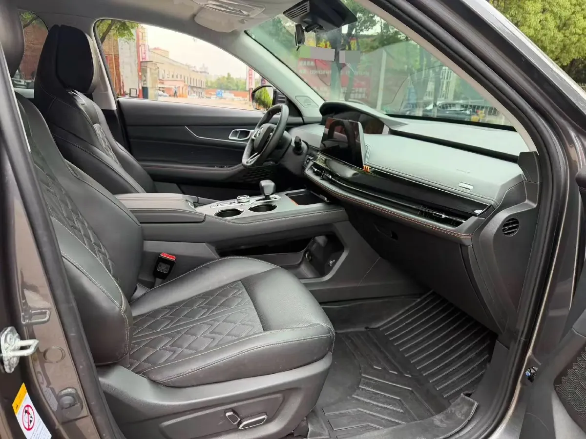 2021 ChangAn UNI-K 2.0T 233HP L4 8AT,autocango,china used car exporter,china ev exporter,chinese used car exporter,chinese used ev exporter