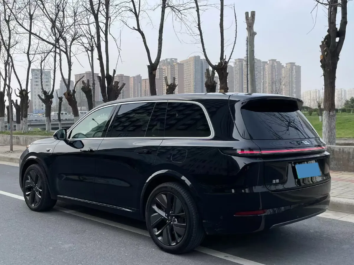 2022 Li L9 Range Extended 154HP REEV 42.6KWH,autocango,china used car exporter,china ev exporter,chinese used car exporter,chinese used ev exporter