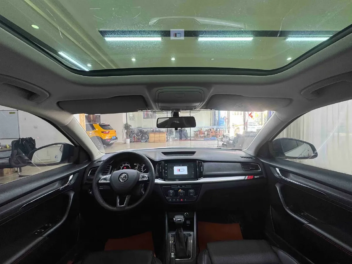 2024 Skoda Kamiq 1.5L 109HP L4 6AT,autocango,china used car exporter,china ev exporter,chinese used car exporter,chinese used ev exporter