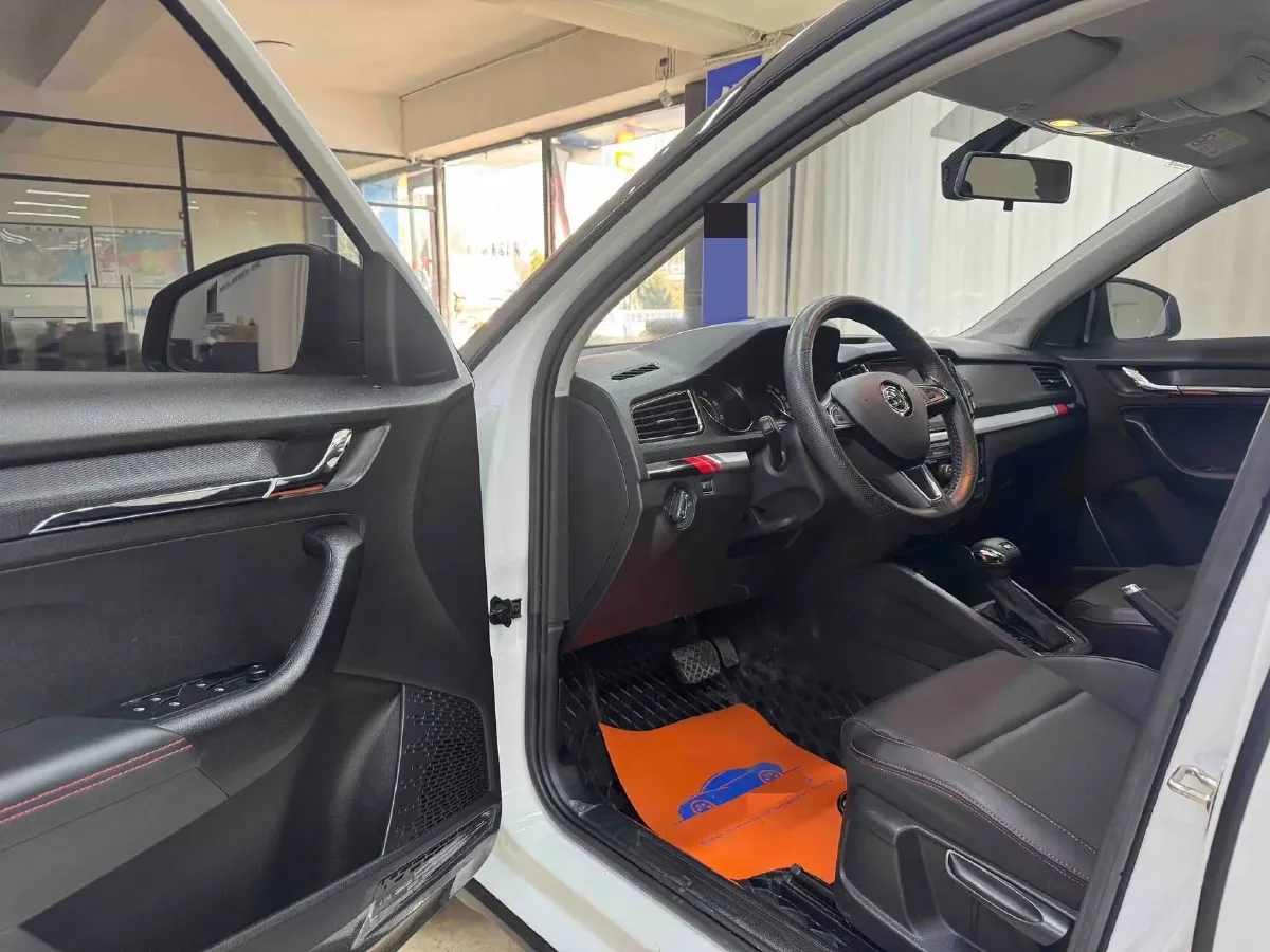 2024 Skoda Kamiq 1.5L 109HP L4 6AT,autocango,china used car exporter,china ev exporter,chinese used car exporter,chinese used ev exporter