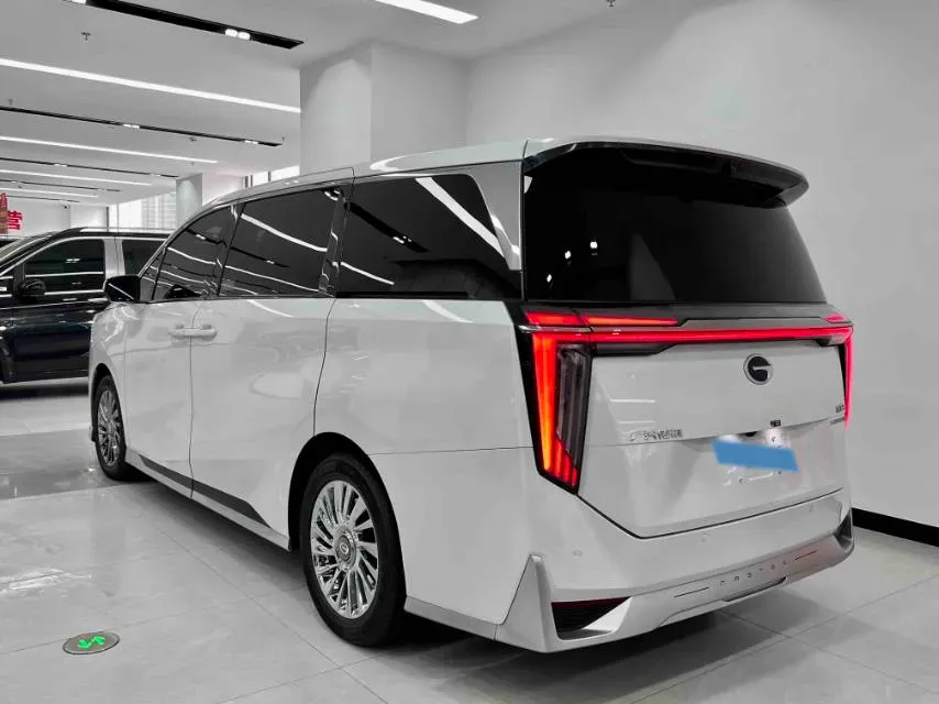 2023 GAC Trumpchi M8 2.0T 190HP L4 E-CVT Hybrid,autocango,china used car exporter,china ev exporter,chinese used car exporter,chinese used ev exporter