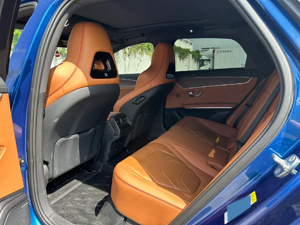 2022 Volkswagen Tiguan L 2.0T 186HP L4 7DCT,autocango,china used car exporter,china ev exporter,chinese used car exporter,chinese used ev exporter
