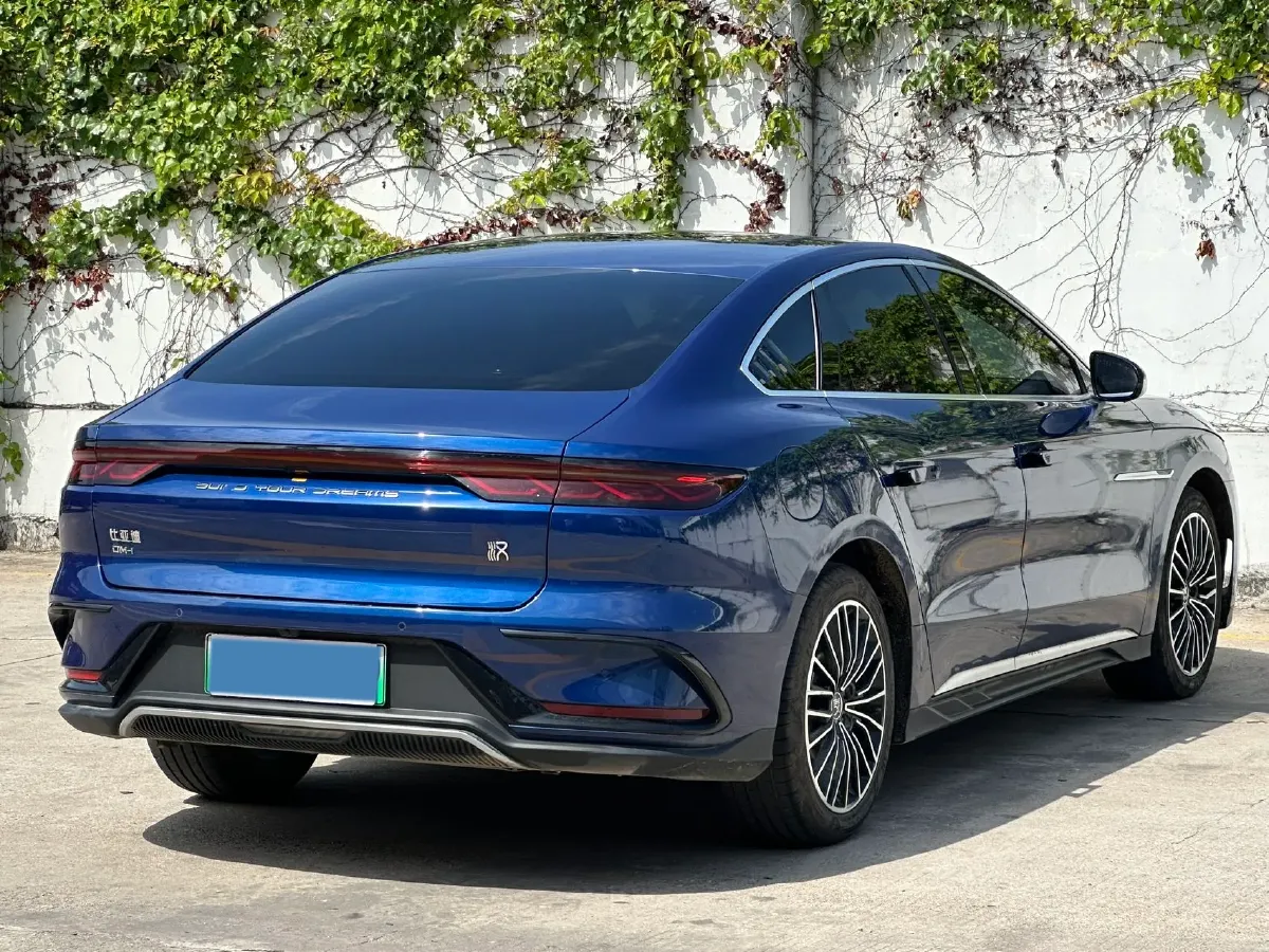 2022 Volkswagen Tiguan L 2.0T 186HP L4 7DCT,autocango,china used car exporter,china ev exporter,chinese used car exporter,chinese used ev exporter