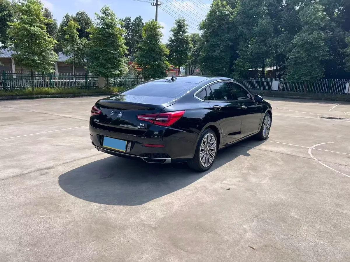 2022 HongQi H5 1.5T 169HP L4 7DCT,autocango,china used car exporter,china ev exporter,chinese used car exporter,chinese used ev exporter
