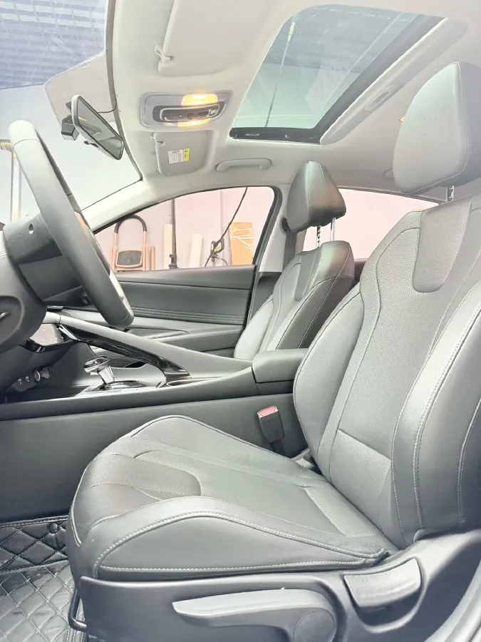 2022 Hyundai Elantra 1.5L 115HP L4 CVT,autocango,china used car exporter,china ev exporter,chinese used car exporter,chinese used ev exporter