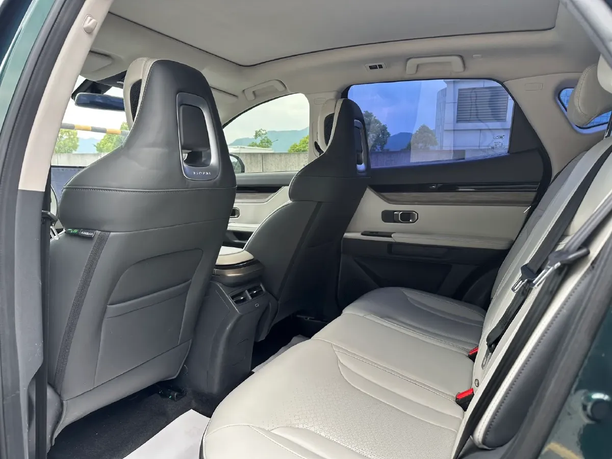 2023 Jetour DASHING i-DM 1.5T 156HP L4 3DHT PHEV 19.27KWH,autocango,china used car exporter,china ev exporter,chinese used car exporter,chinese used ev exporter