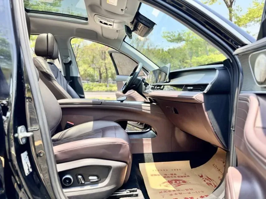 2024 Chery Tiggo 8 PRO 1.6T 197HP L4 7DCT,autocango,china used car exporter,china ev exporter,chinese used car exporter,chinese used ev exporter