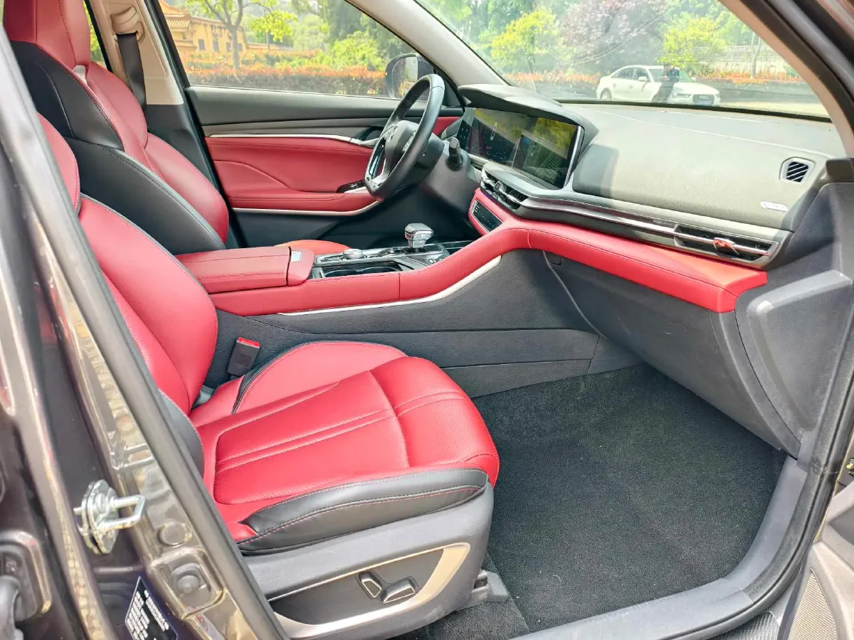 2021 ChangAn CS75 Plus 2.0T 233HP L4 8AT,autocango,china used car exporter,china ev exporter,chinese used car exporter,chinese used ev exporter