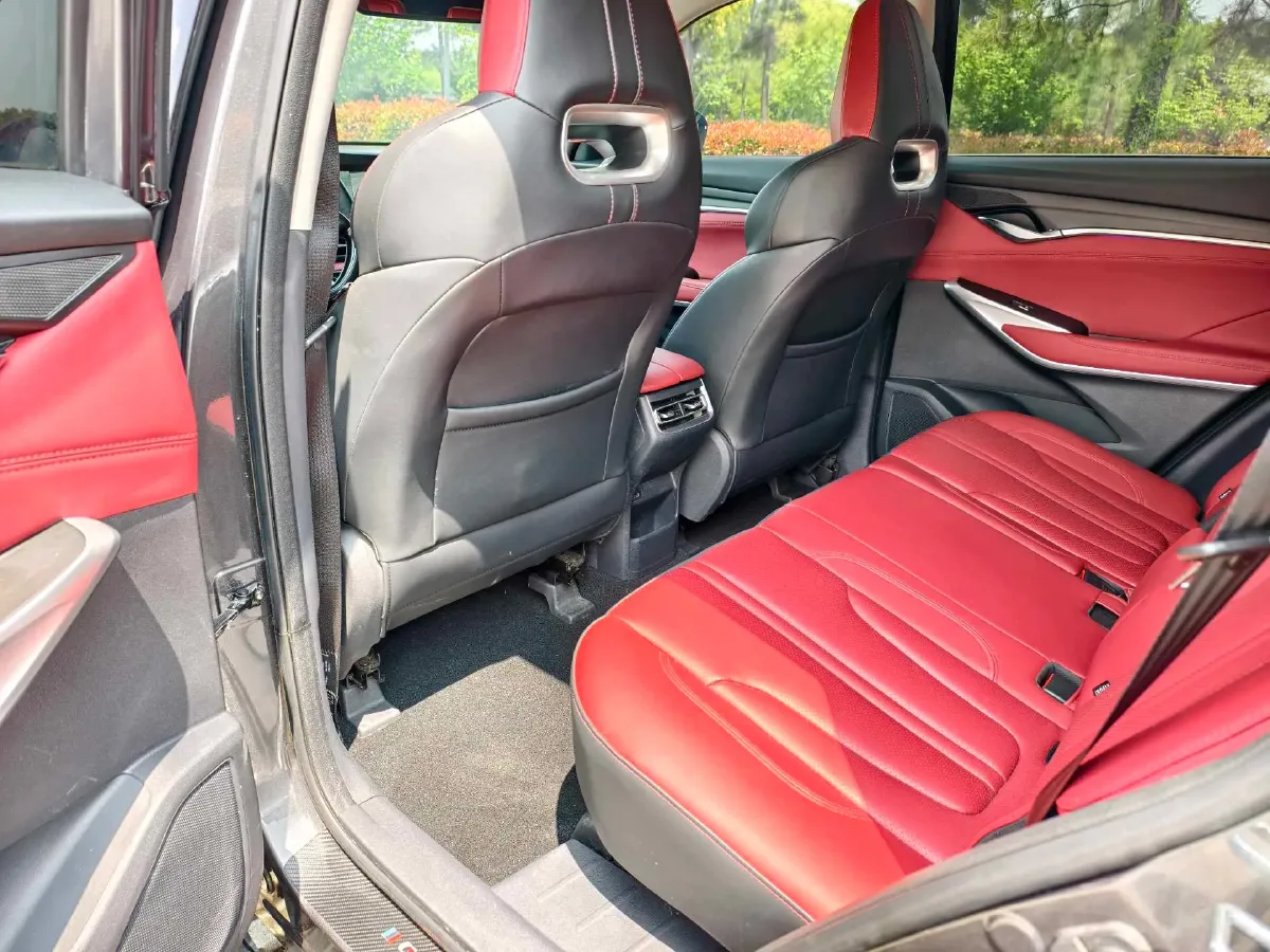 2021 ChangAn CS75 Plus 2.0T 233HP L4 8AT,autocango,china used car exporter,china ev exporter,chinese used car exporter,chinese used ev exporter