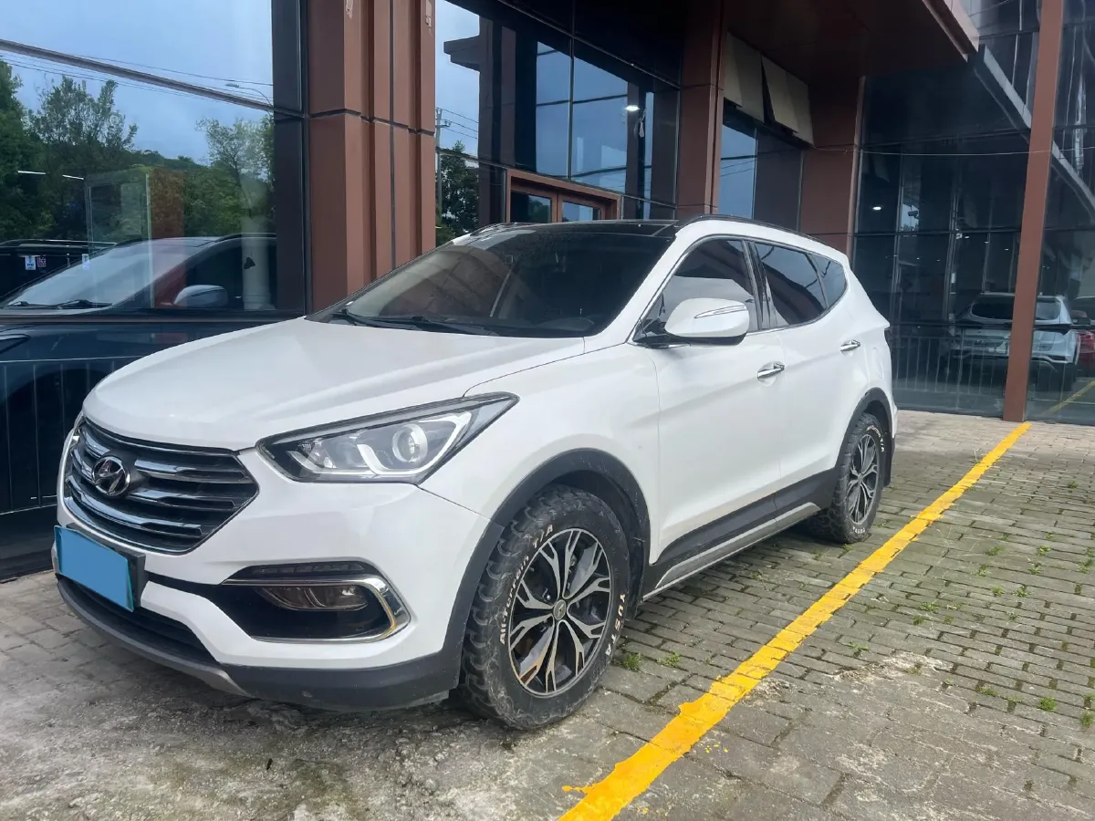 2017 Hyundai Santafe 2.0T 245HP L4 6AT,autocango,china used car exporter,china ev exporter,chinese used car exporter,chinese used ev exporter