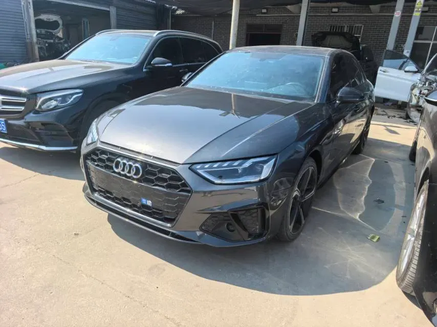 2024 Audi A4L 2.0T 190HP L4 7DCT,autocango,china used car exporter,china ev exporter,chinese used car exporter,chinese used ev exporter