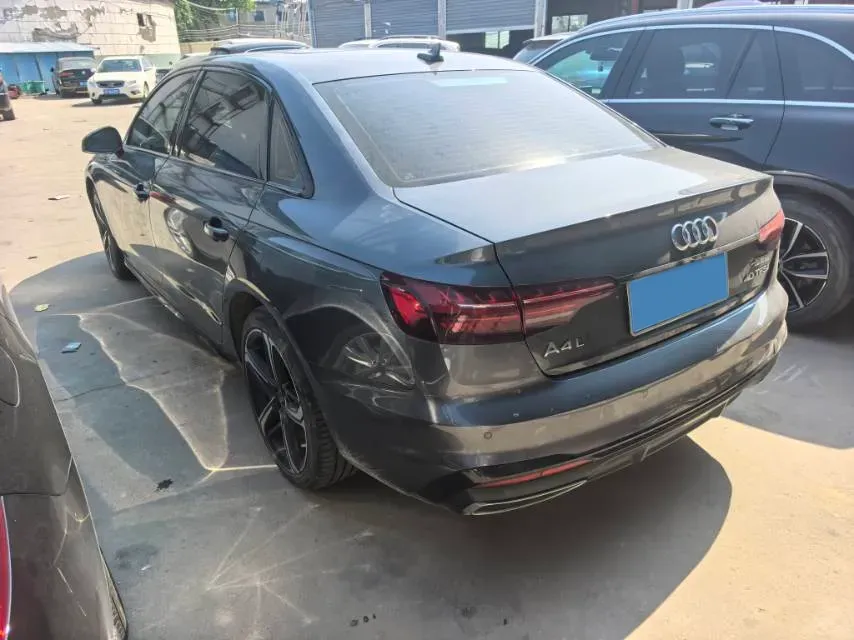 2024 Audi A4L 2.0T 190HP L4 7DCT,autocango,china used car exporter,china ev exporter,chinese used car exporter,chinese used ev exporter