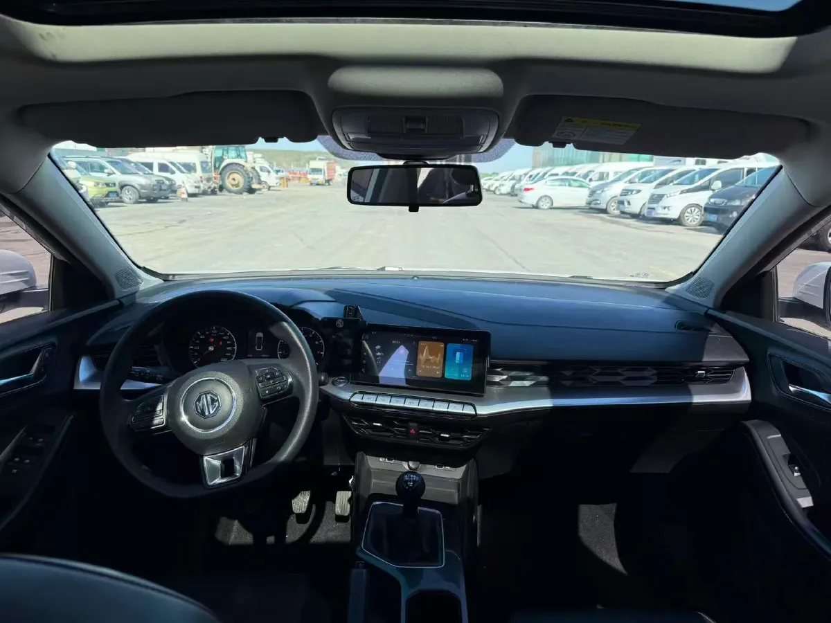 2021 MG 5 1.5L 120HP L4 5MT,autocango,china used car exporter,china ev exporter,chinese used car exporter,chinese used ev exporter