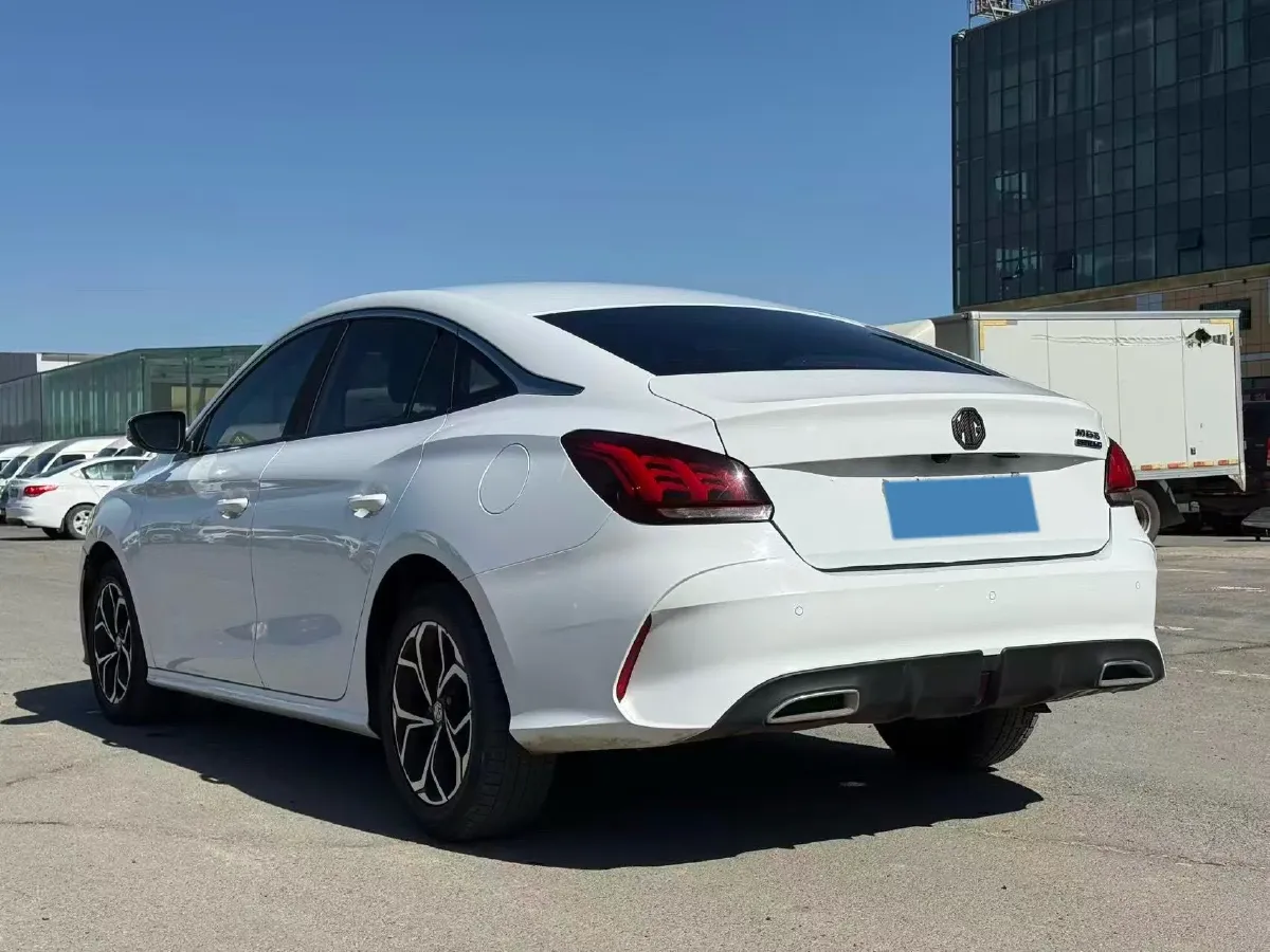 2021 MG 5 1.5L 120HP L4 5MT,autocango,china used car exporter,china ev exporter,chinese used car exporter,chinese used ev exporter