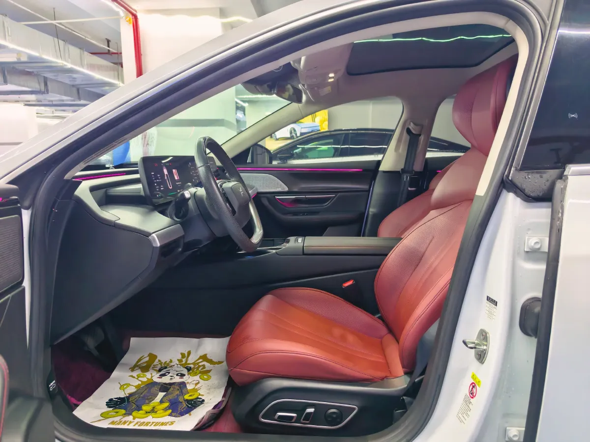 2020 DS 7 1.6T 215HP L4 8AT,autocango,china used car exporter,china ev exporter,chinese used car exporter,chinese used ev exporter