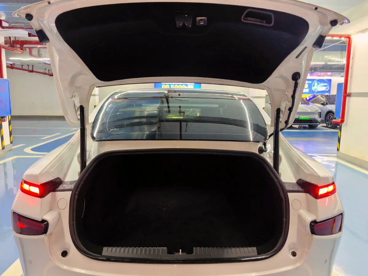 2020 DS 7 1.6T 215HP L4 8AT,autocango,china used car exporter,china ev exporter,chinese used car exporter,chinese used ev exporter