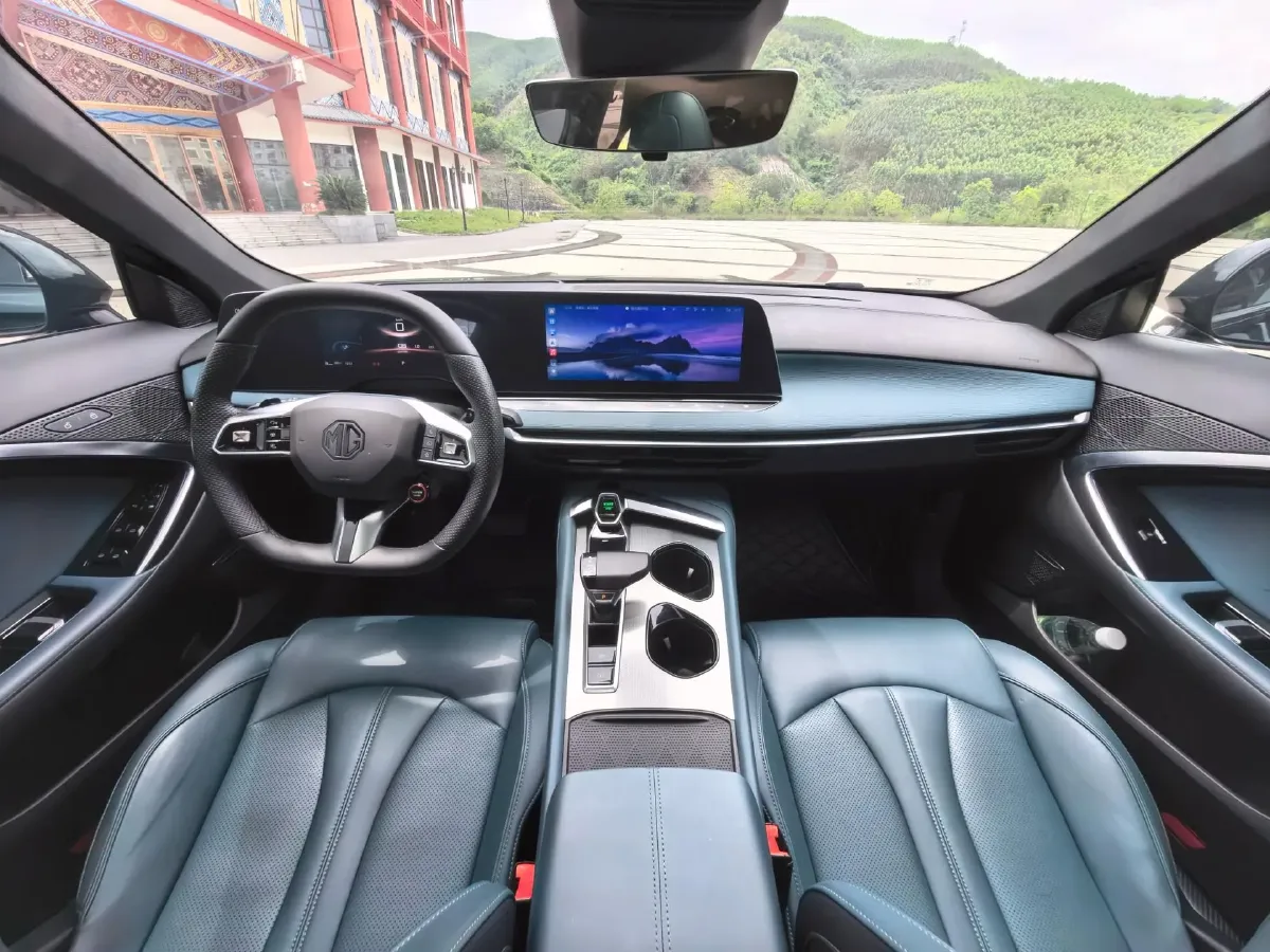 2023 MG 7 1.5T 188HP L4 7DCT,autocango,china used car exporter,china ev exporter,chinese used car exporter,chinese used ev exporter