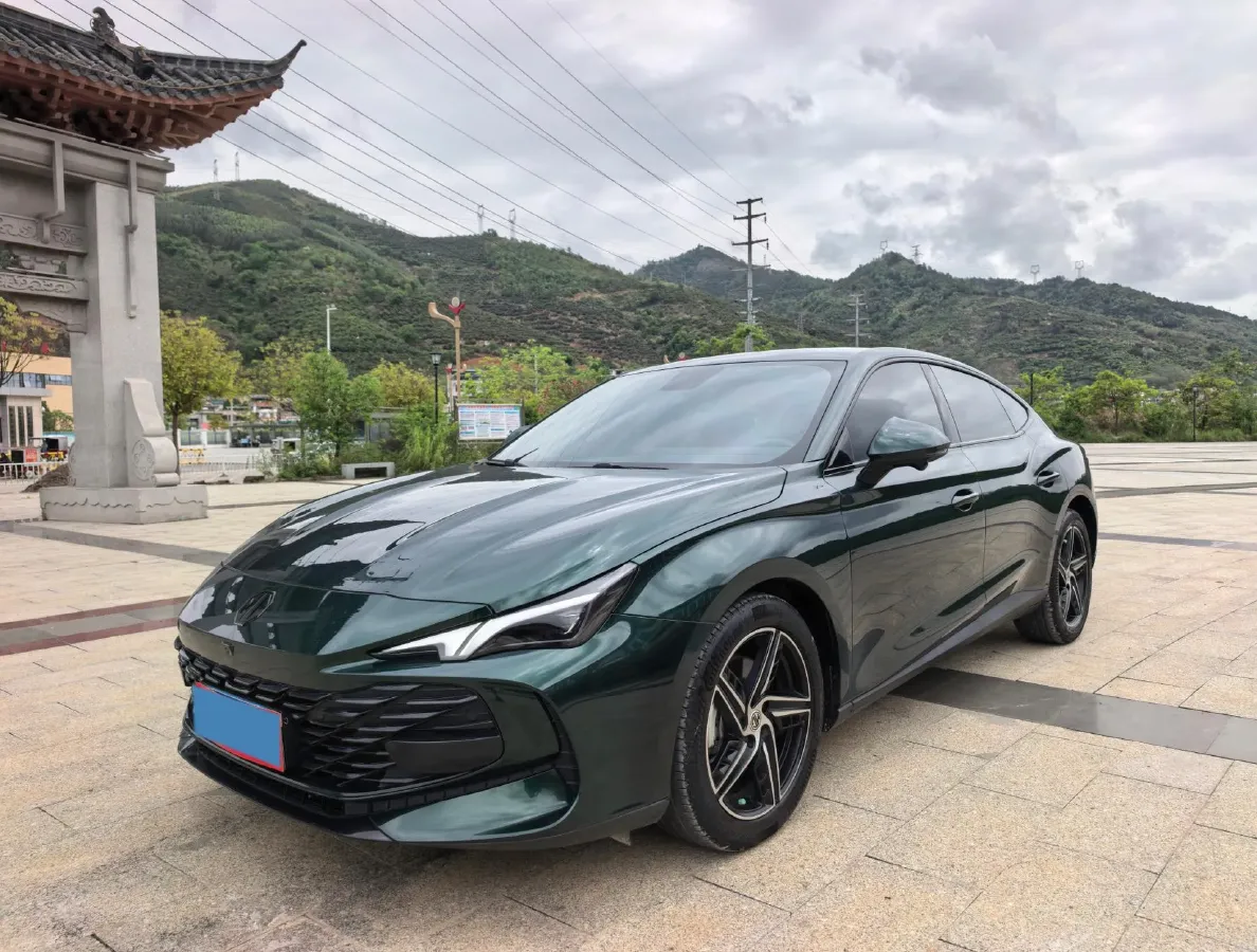 2023 MG 7 1.5T 188HP L4 7DCT,autocango,china used car exporter,china ev exporter,chinese used car exporter,chinese used ev exporter