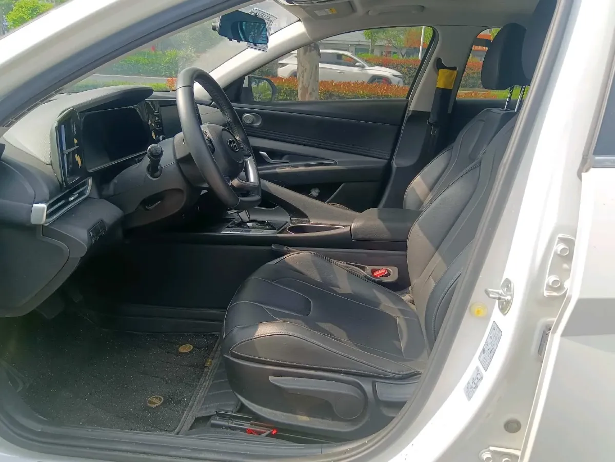 2022 Hyundai Elantra 1.5L 115HP L4 CVT,autocango,china used car exporter,china ev exporter,chinese used car exporter,chinese used ev exporter