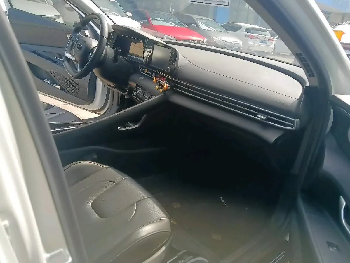 2022 Hyundai Elantra 1.5L 115HP L4 CVT,autocango,china used car exporter,china ev exporter,chinese used car exporter,chinese used ev exporter