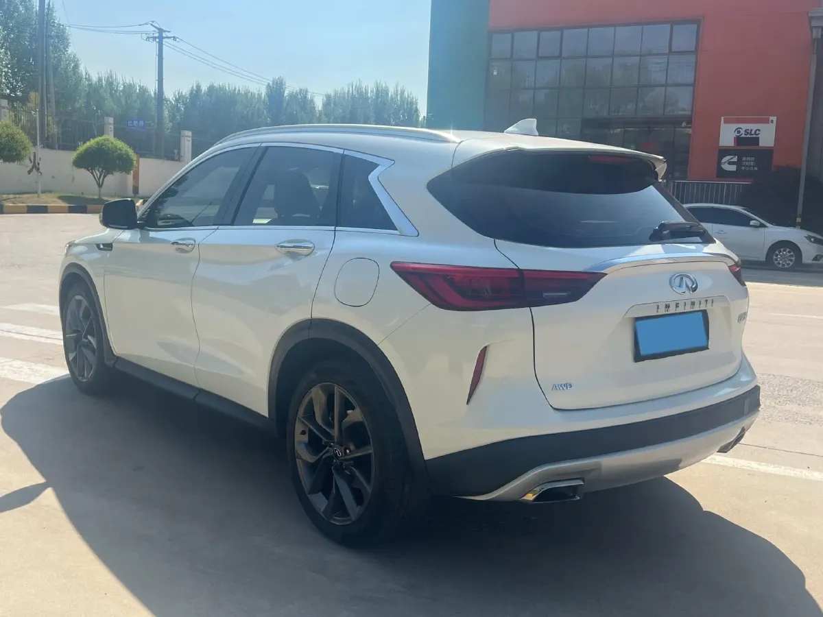 2020 Infiniti QX50 2.0T 261HP L4 CVT,autocango,china used car exporter,china ev exporter,chinese used car exporter,chinese used ev exporter