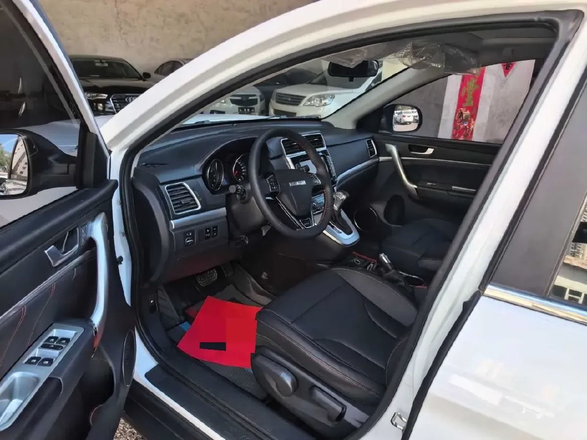 2019 Haval M6 1.5T 150HP L4 7DCT,autocango,china used car exporter,china ev exporter,chinese used car exporter,chinese used ev exporter