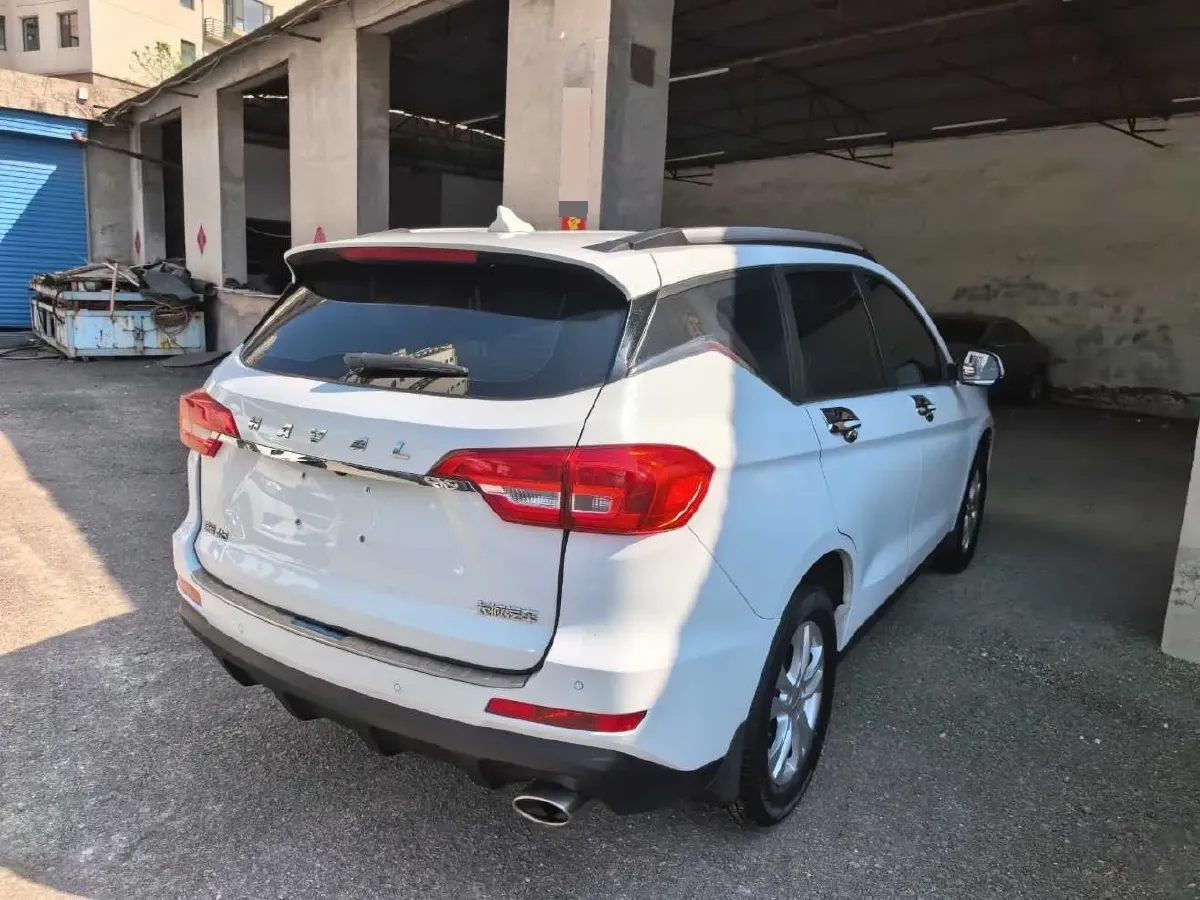 2019 Haval M6 1.5T 150HP L4 7DCT,autocango,china used car exporter,china ev exporter,chinese used car exporter,chinese used ev exporter