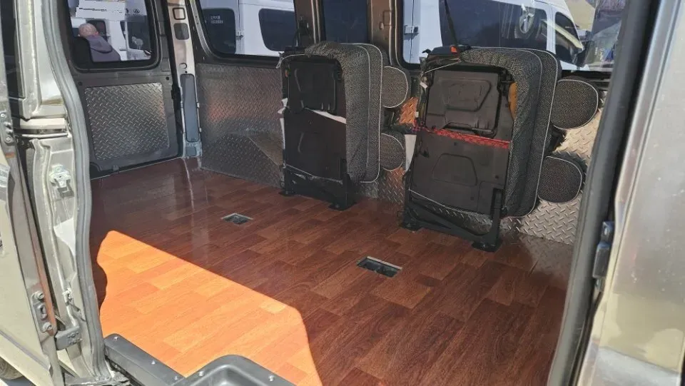 2013 MAXUS XinTu V80 2.5T 136HP L4 5MT,autocango,china used car exporter,china ev exporter,chinese used car exporter,chinese used ev exporter