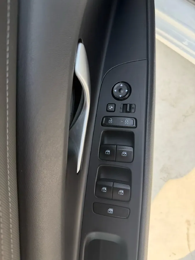 2021 Hyundai Elantra 1.5L 115HP L4 CVT,autocango,china used car exporter,china ev exporter,chinese used car exporter,chinese used ev exporter
