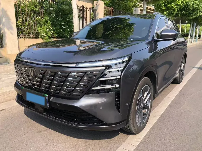 2025 ChangAn CS75 Plus 1.5T 192HP L4 8AT,autocango,china used car exporter,china ev exporter,chinese used car exporter,chinese used ev exporter