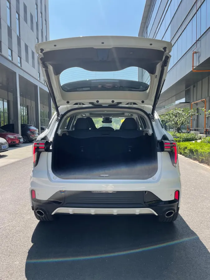 2023 MAXUS Interstellar 2.0T 261HP L4 8AT,autocango,china used car exporter,china ev exporter,chinese used car exporter,chinese used ev exporter