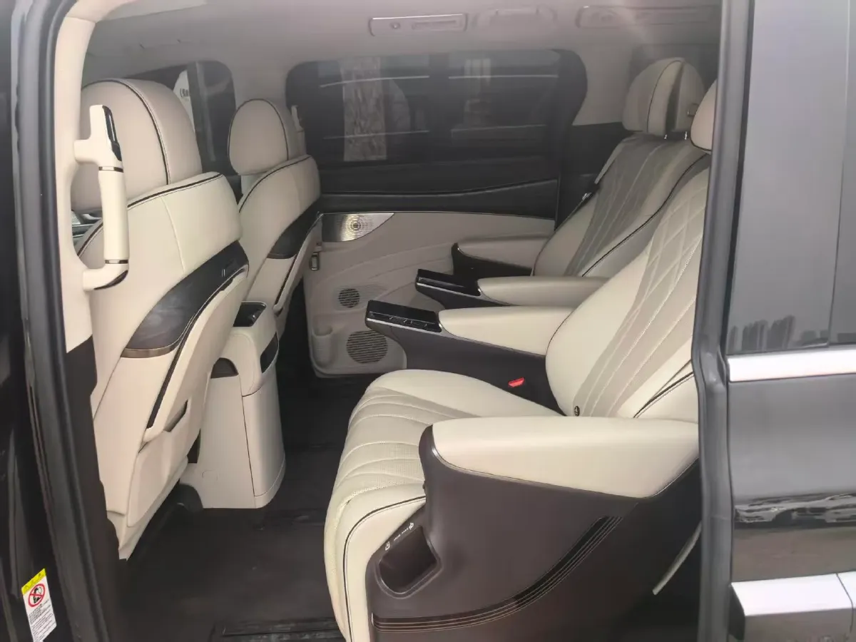 2024 Denza D9 1.5T 139HP L4 E-CVT PHEV 20.39KWH,autocango,china used car exporter,china ev exporter,chinese used car exporter,chinese used ev exporter