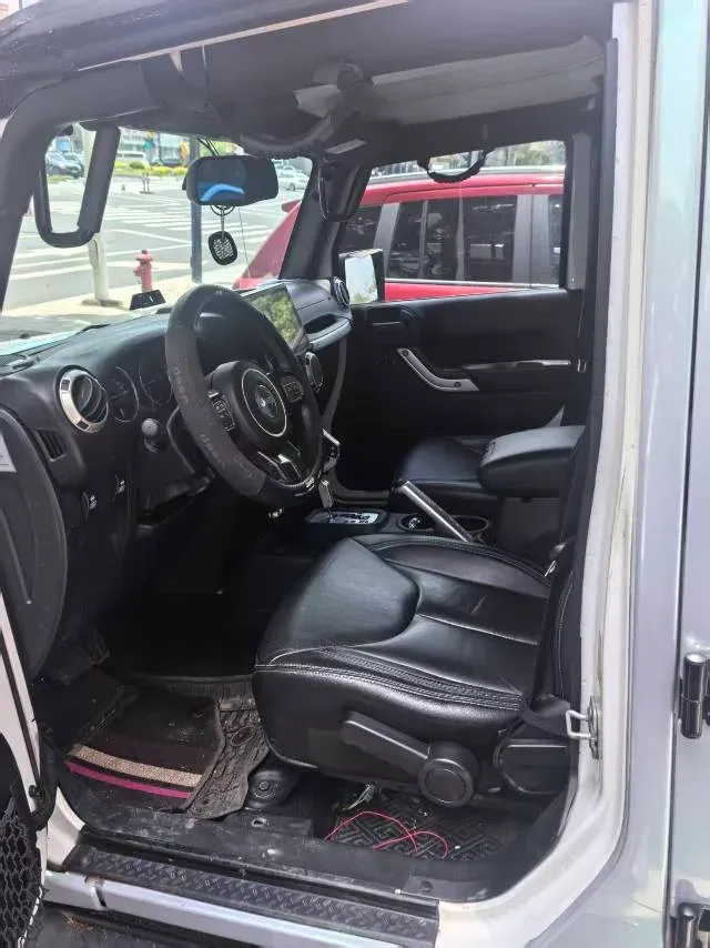 2017 Jeep Wrangler 3.0L 234HP V6 5AT,autocango,china used car exporter,china ev exporter,chinese used car exporter,chinese used ev exporter
