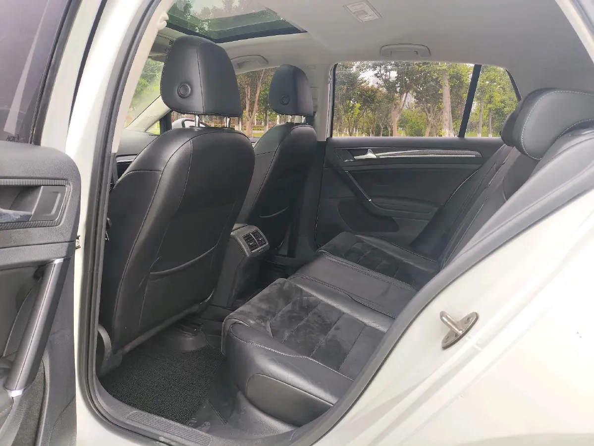 2018 Volkswagen Golf 1.4T 131HP L4 7DCT,autocango,china used car exporter,china ev exporter,chinese used car exporter,chinese used ev exporter