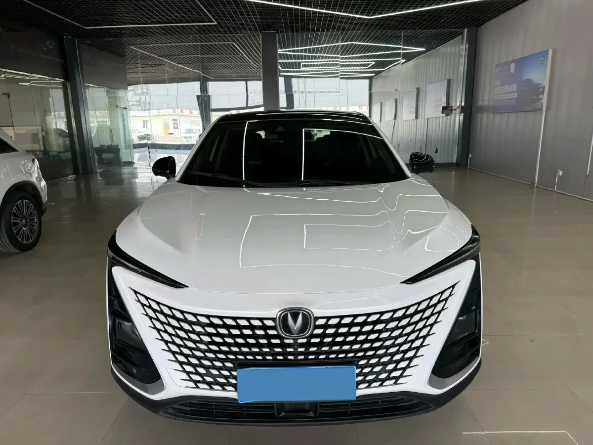 2020 ChangAn UNI-T 1.5T 180HP L4 7DCT,autocango,china used car exporter,china ev exporter,chinese used car exporter,chinese used ev exporter