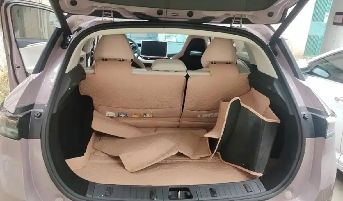 2025 LYNK&CO 06 1.5T 181HP L4 7DCT,autocango,china used car exporter,china ev exporter,chinese used car exporter,chinese used ev exporter